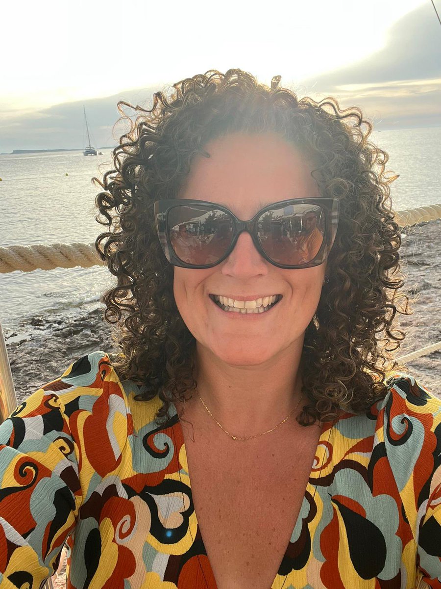 GavWilson's tweet photo. HUGE Happy Birthday to my beautiful Wife, the most incredible woman I know! 🥳

May your day be as bright as your dopamine Queen outfits and your year filled with more lovely times and surprise side quests! 😍

I LOVE YOU! 💛

#HavingALovelyTime #YouCanJustDoStuff https://t.co/Zg8aAXDiDZ