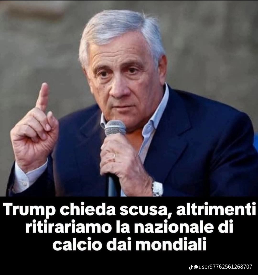AlbertodiMonac's tweet photo. 🤦‍♂️🤦‍♂️🤦‍♂️
“Lo scemo del villaggio” https://t.co/lIVRe3EdHA