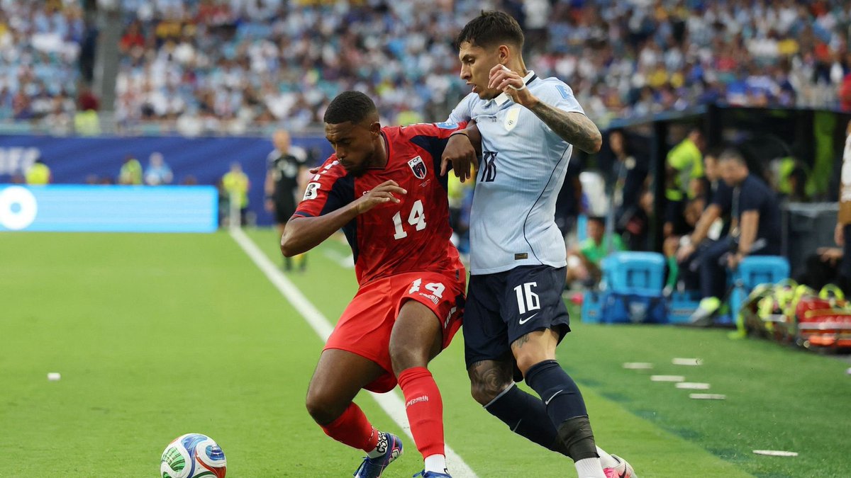 fortius0's tweet photo. La grosse surprise
Le coup de fraîcheur de la CDM 2026
Le #CAP_VERT 🇨🇻 !!!
Le nul contre l’Uruguay 🇺🇾, je n’y croyais pas, mais les Requins m’ont fait mentir une fois de plus.
S’ils battent l’Arabie saoudite 🇸🇦, ce sera le 2ème tour assuré pour les joueurs insulaires. https://t.co/0KU4gBNjPS
