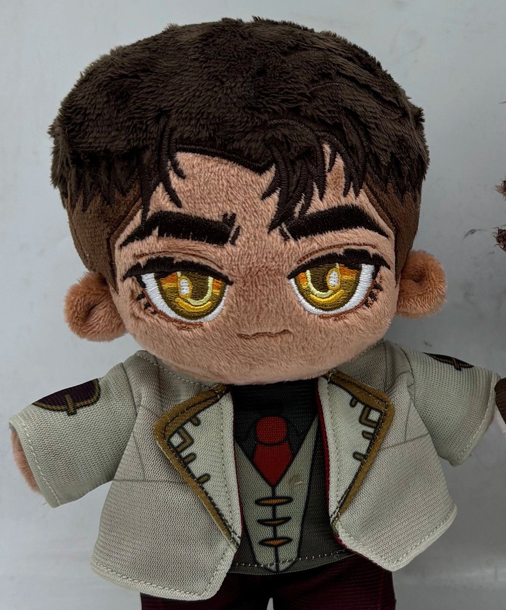 hcxwuv's tweet photo. HERE'S JAYCE WITH HIS UNDERCUT!!! there's a change in the fabric but most importantly he has his undercut at front and back! what do we think?? #jaycetalis #jayvik https://t.co/DnCThQWadU