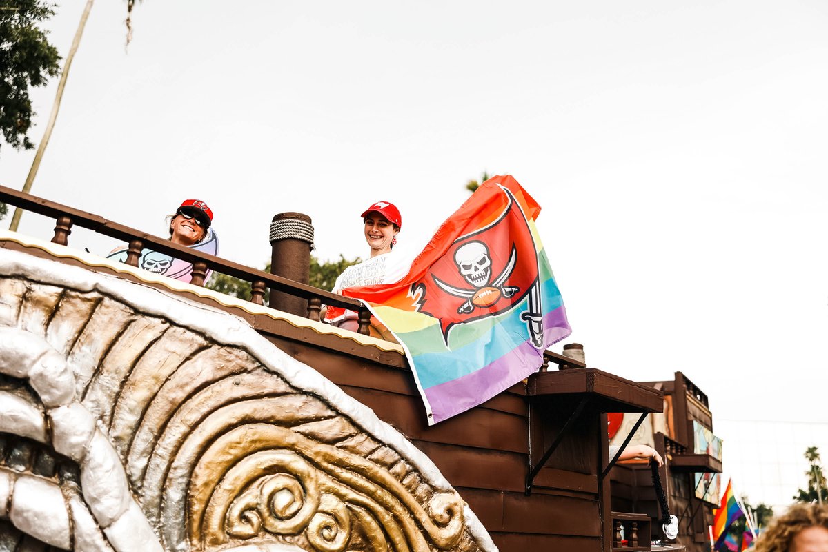 Buccaneers's tweet photo. Pride for the Bay 🌴🌈

#WeAreTheKrewe https://t.co/u1EL3mj6mC