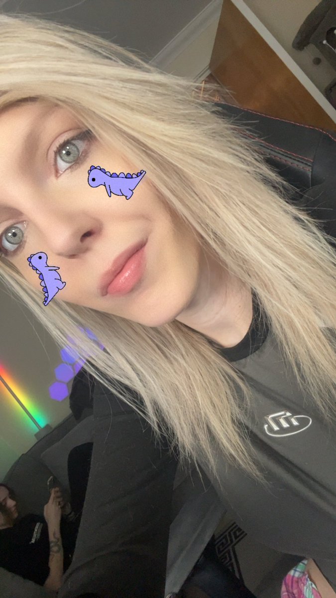 BlondieeBeams's tweet photo. Ranked cod sesh, road to crim 2🥹

https://t.co/MphHu9P58t
https://t.co/A2N3O0DJzT https://t.co/DlBElCDn0h
