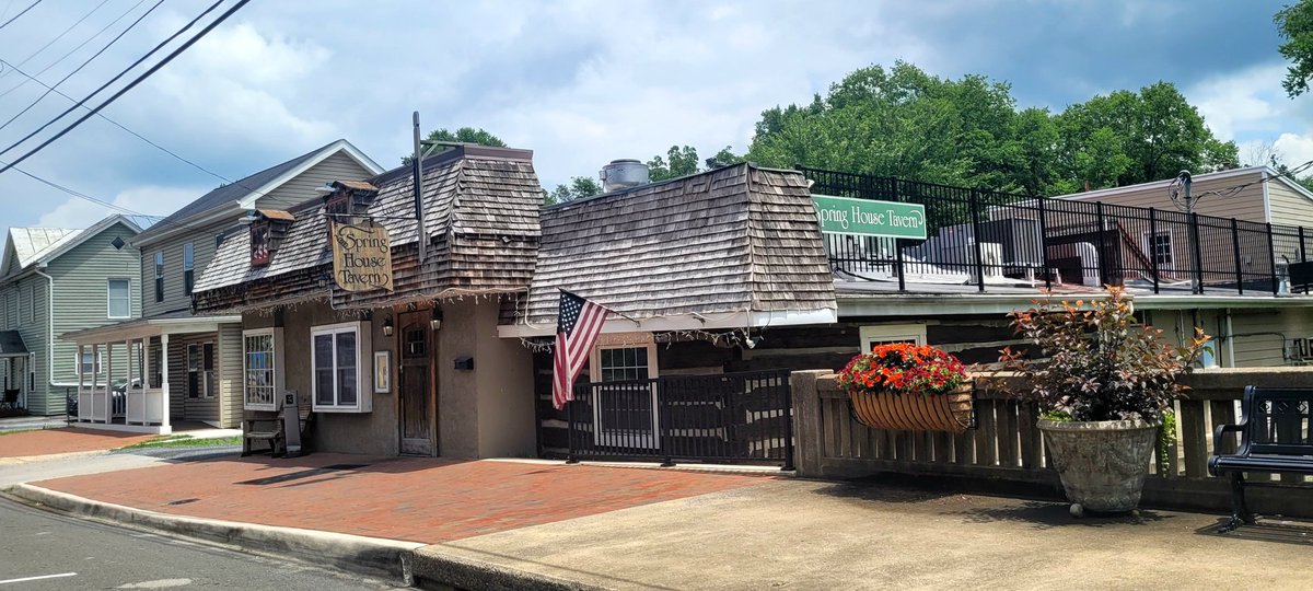 longhunter09's tweet photo. Woodstock, VA downtown https://t.co/SN5WezUJIV
