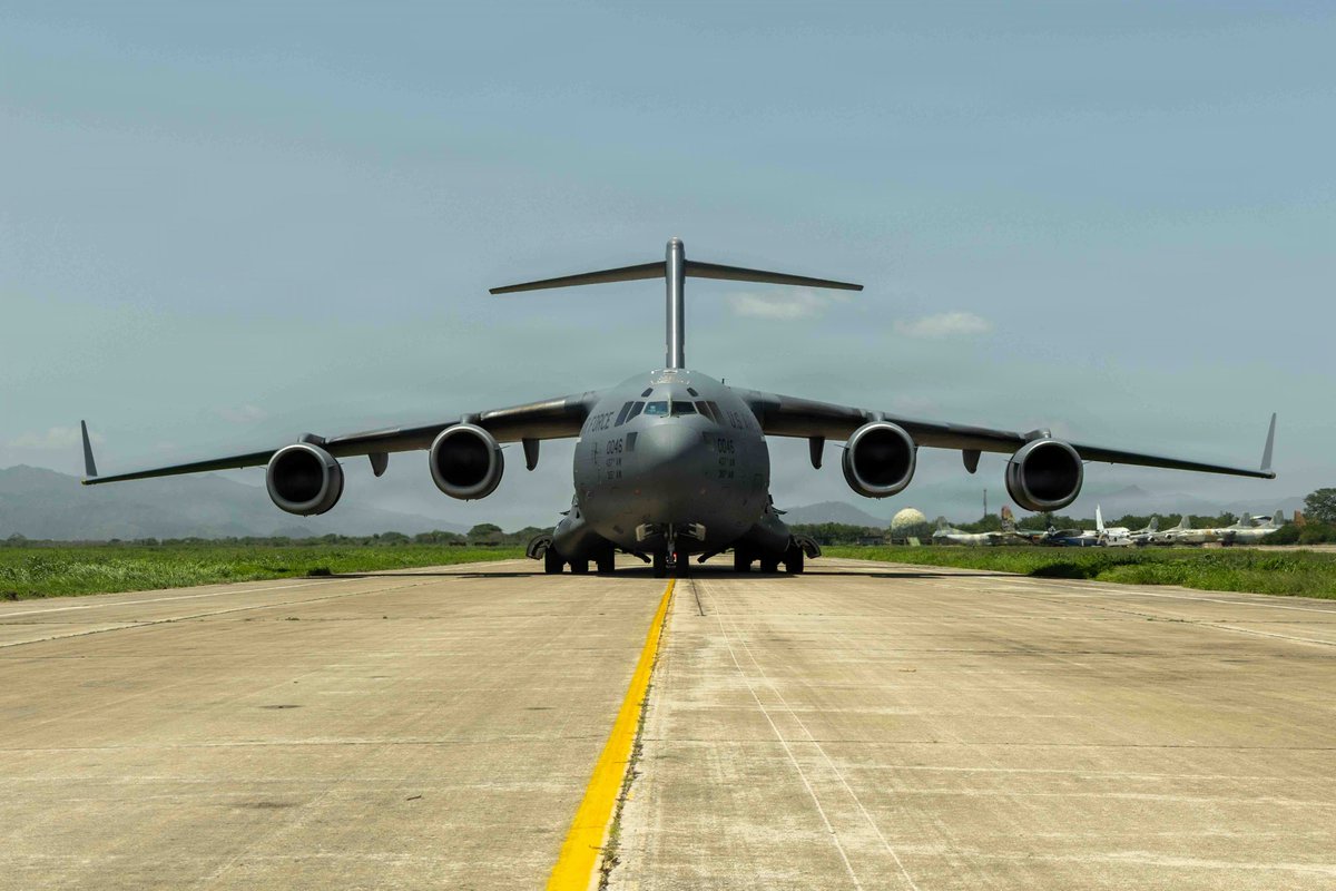 Southcom's tweet photo. Unmatched disaster relief capability:
The @usairforce's C-17 Globemaster III is the perfect blend of speed, volume, and flexibility, capable of delivering and offloading large payloads of disaster assistance quickly across the globe.

During Venezuela earthquake relief operations, the C-17 has proven invaluable, helping surge critically needed first responder teams, supplies, and heavy equipment to the country.

At the direction of #SOUTHCOM, assigned U.S. military forces are supporting @StateDept-led U.S. disaster assistance to the people of Venezuela.

@DeptofWar @SecWar @WHAAsstSecty @USForeignAssist @USAenEspanol @usembassyve