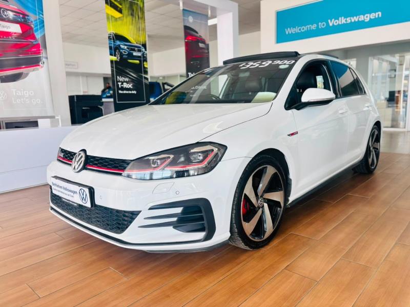 BoitumeloCaleb's tweet photo. R359 900 
2018 Volkswagen Golf GTI
2.0L Turbo engine 
169kW &amp; 350Nm of torque 
(220 000 km) 
Full Service History. https://t.co/PTiMnacGcA