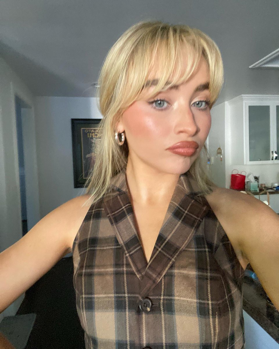 carpenterfiles's tweet photo. the most cutest face card https://t.co/iGaT8eocpQ