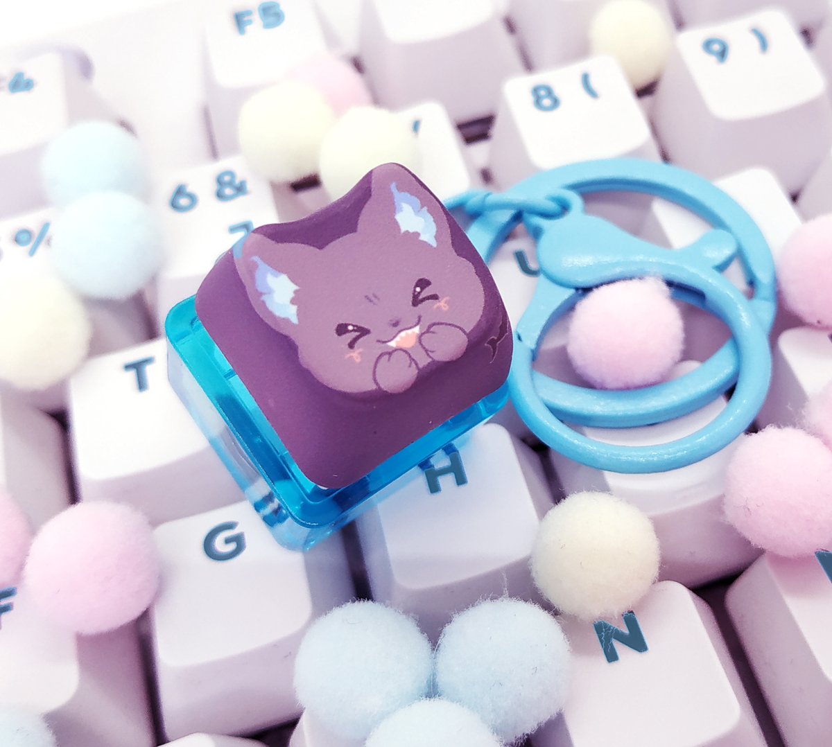 Litchling's tweet photo. White rabbit enamel pin is back!!💌 but also...

❁ Grim keycap!🐈‍⬛
❁ Saki and Riku chocolate charm 🩷

use code NEW15 on your cart🫶 https://t.co/Yd6pZjvspn