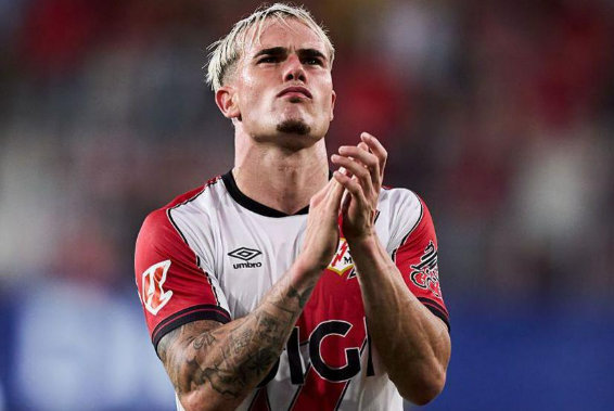 JFootballDaily's tweet photo. 🚨CHELSEA NEWS🚨
• Sunderland have rejected an £8M bid for Granit Xhaka they want more.Chelsea expected to return with an improved offer.
• Talks ongoing for Rayo Vallecano left-back Pep Chavarría.
• Chelsea receive £17M following Enzo Maresca’s move to Man City.
#CFC #Chelsea https://t.co/0GVsGqF9fL