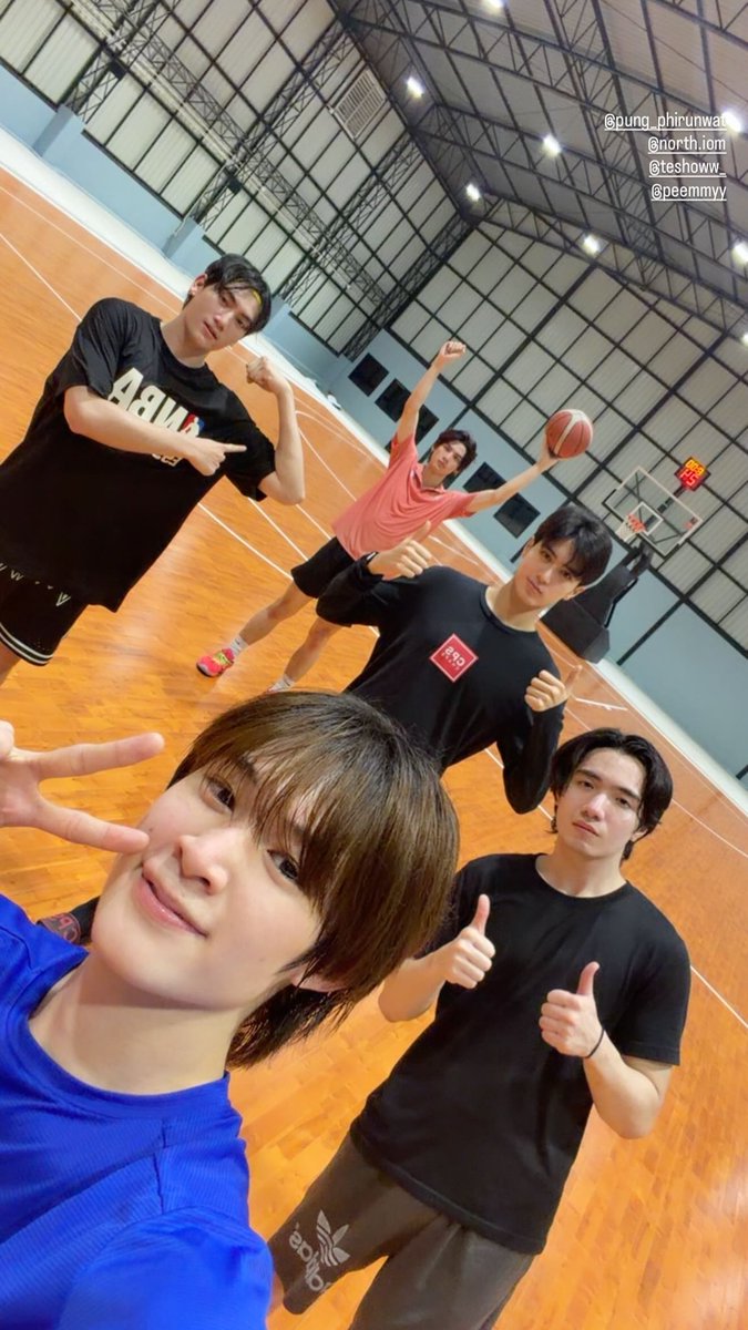 natasittttt's tweet photo. นักบาสวัยว้าวุ่น ภาค 3 🏀 https://t.co/VWRCwPaP6V