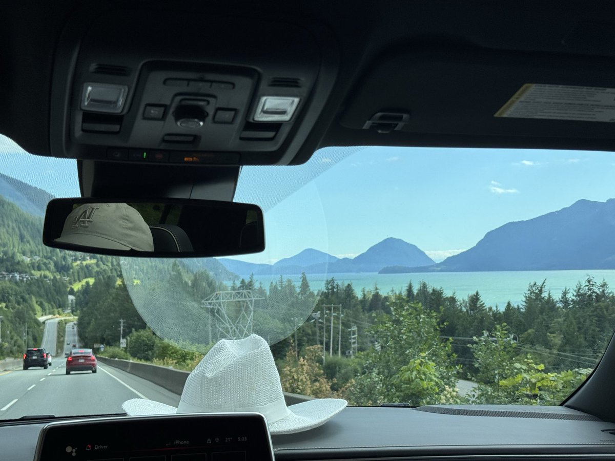 tinyteacuppig's tweet photo. Beautiful British Columbia https://t.co/rhrYmC5CdF