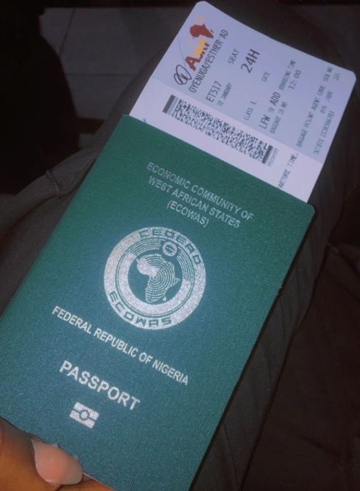 haji_musteey's tweet photo. Five years ago, I saved up enough money to travel abroad.

My visa was approved, everything was ready, and my flight was just two weeks away.

I told my friends, and everyone was happy for me. At the time, I had about seven close friends, and three of them were already living abroad.

Since I was leaving soon, I decided to organize a farewell party for my friends and my girlfriend (now my ex).

We booked a hotel, ate, drank, laughed, and had a great time. It was supposed to be a beautiful memory before I started a new chapter of my life.

But four days later, something strange happened.

I started experiencing severe pain all over my body.

At first, I thought it was just a normal illness, so I bought some medication. But nothing worked.

Instead, the pain became worse with each passing day.

It got to the point where I couldn't even get out of bed.

My family rushed me to the hospital, where I spent three days. The doctors ran several tests but couldn't find anything wrong.

I was transferred to another hospital, but the result was the same.

After two more days, I was discharged because the doctors couldn't identify the cause of my condition. They advised my parents to seek another solution.

My parents were devastated.

They started taking me from one place to another, spending the money I had saved as my pocket expenses for my trip abroad.

Eventually, we visited a traditional healer.

After examining me, he said something that shocked everyone.

According to him, I had been poisoned.

He also said that if we had delayed for just two more days, I might not have survived.

He began treatment immediately but explained that my recovery would take about three weeks.

Three weeks?

My flight was only days away.

My parents had no choice but to let him continue the treatment.

After about two weeks, I gradually began to recover.

But by then, my flight had already departed.

The visa, the plans, the money... everything was gone.

I had already sold most of my belongings in Nigeria in preparation for the move.

So I had to start my life all over again, including moving back in with my mom.

To this day, I'm still trying to get back on my feet.

One lesson I learned the hard way:

Avoid bad friends.