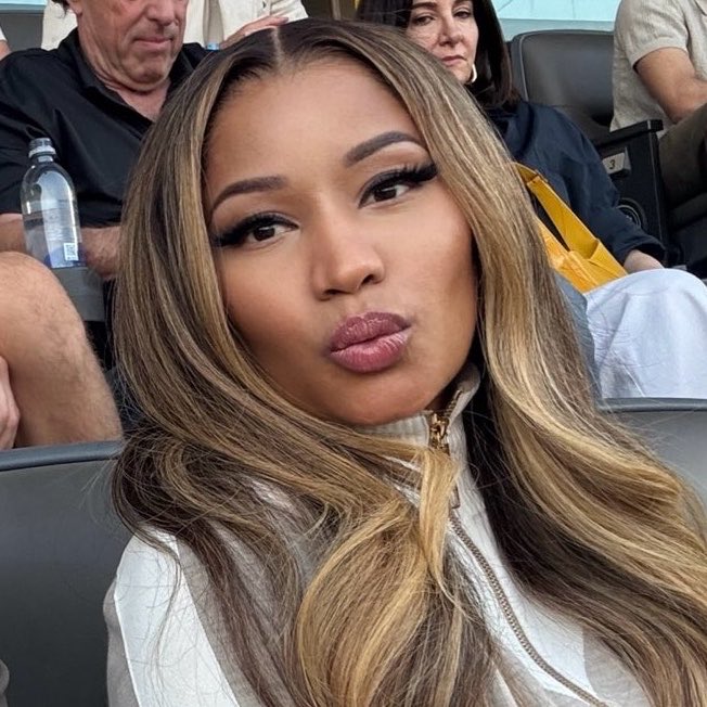 seasonmaraj's tweet photo. this hair color on her is chef’s kiss 😍 https://t.co/0IdOBahmrc