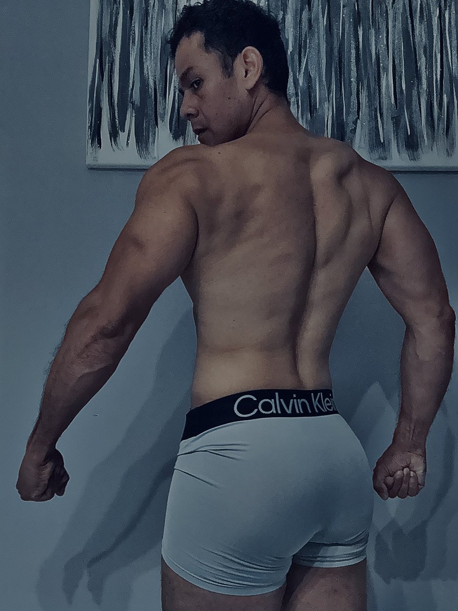 glozkr27's tweet photo. 🍑👆 https://t.co/ZvfczadESq