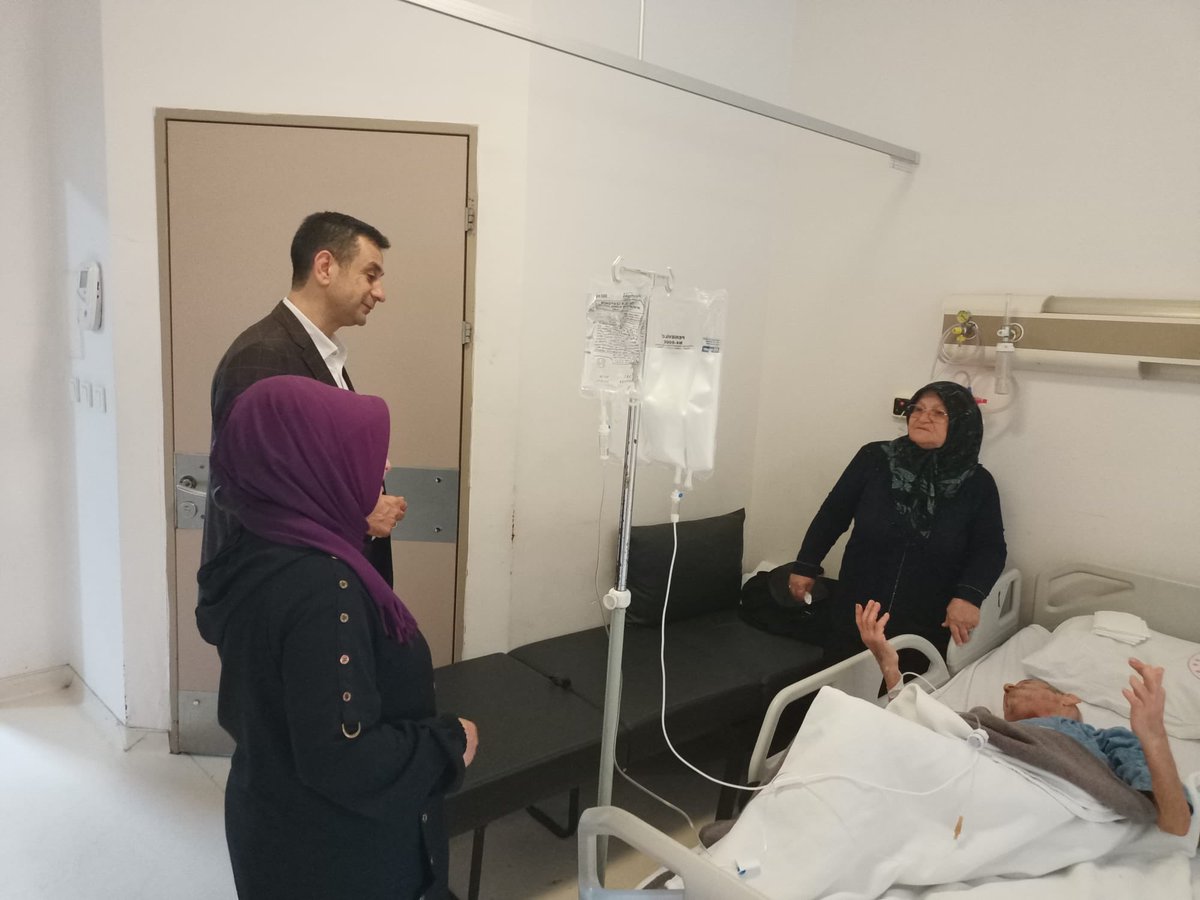 pbbfatihakin's tweet photo. 📍 SEAH

Sakarya Eğitim ve Araştırma Hastanesi’nde tedavi gören kıymetli hemşehrilerimizi ziyaret ederek geçmiş olsun dileklerimizi ilettik.

Rabbim tüm hastalarımıza acil şifalar nasip etsin, sağlıklarına en kısa sürede kavuşmayı nasip eylesin. Hasta yakınlarımıza da sabır ve kolaylıklar diliyorum.
