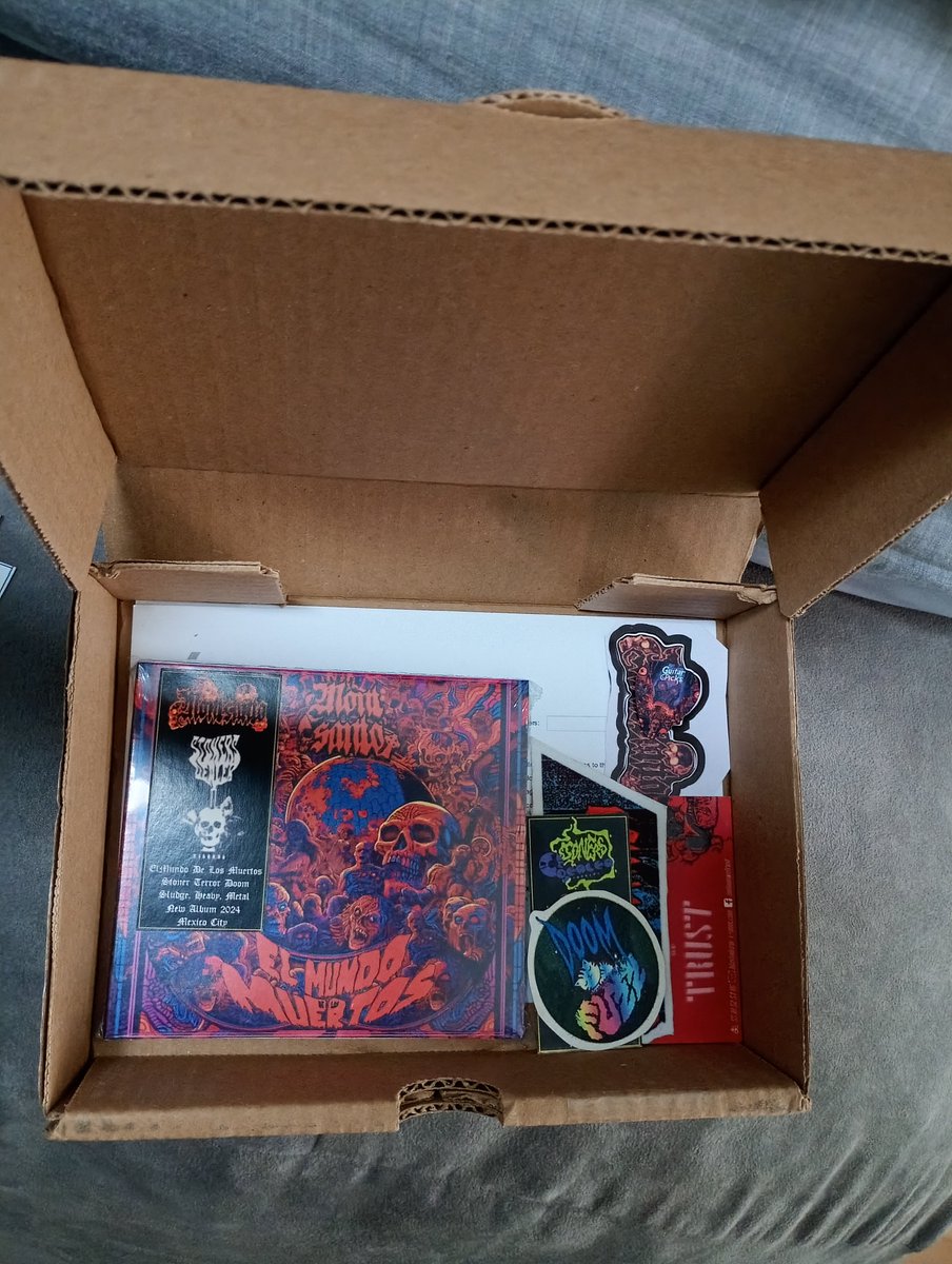 Montsantodoom's tweet photo. Send to Vermont, thks for Share And support , listen vía #bandcamp #montsanto #doommetal #stonerdoom #heavydoom #sludgemetal #metal https://t.co/5Vw5dvl5Aa