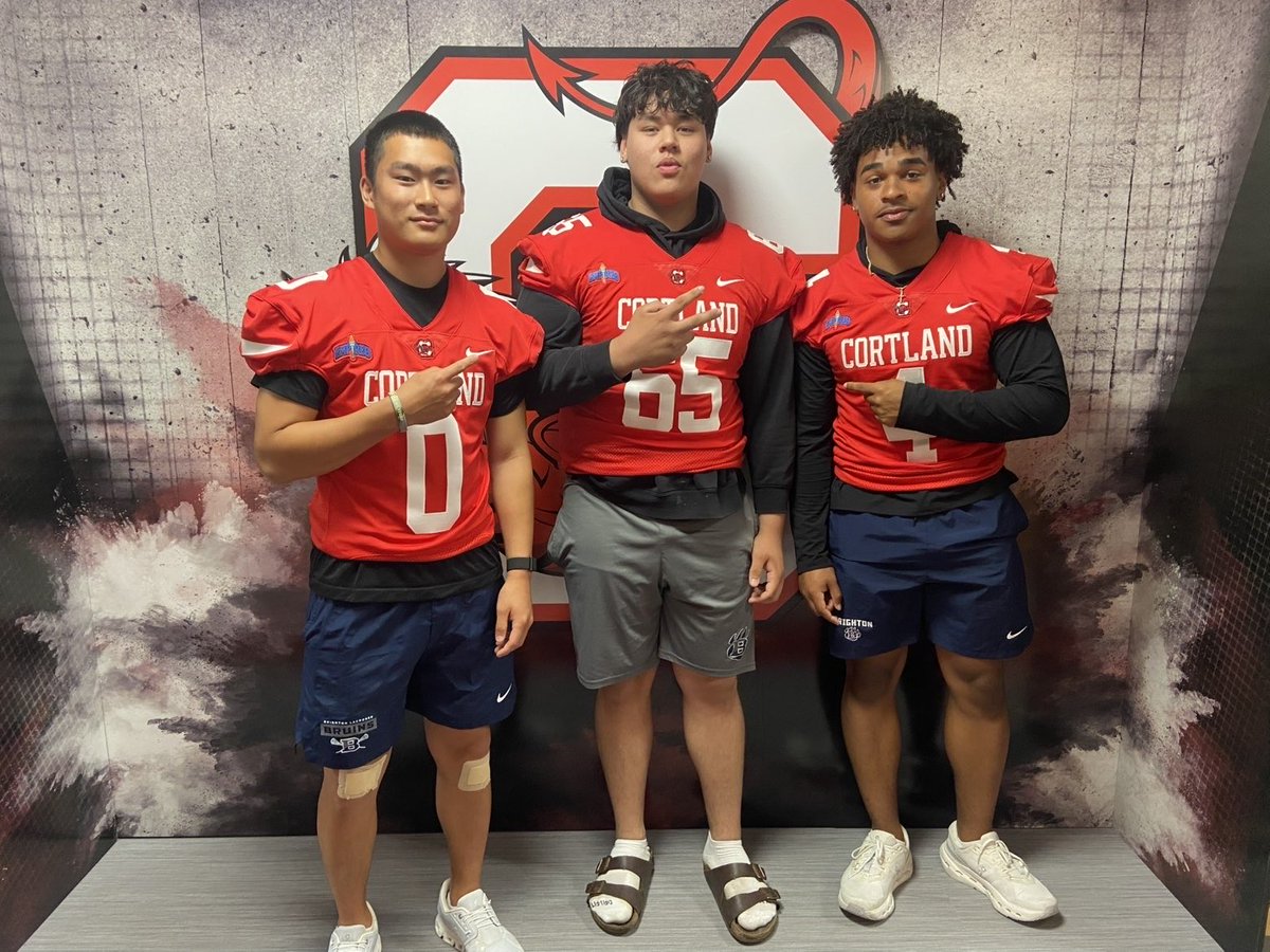 TitusN3bbia's tweet photo. Blessed to receive a Roster spot offer from @CortlandFB
@Coach_Chy @Coach_Blu 

@Brighton_FB @CoachLian8 @MWeimer26 https://t.co/tuQstRqwOC