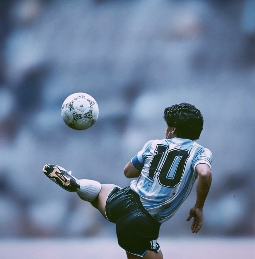 xThen_Now's tweet photo. Diego Maradona 🇦🇷 https://t.co/ZTfbstUPK1