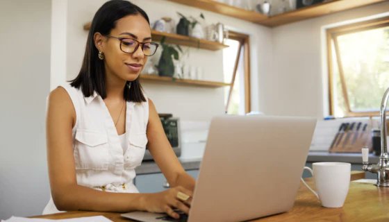 meetdux's tweet photo. Companies are quietly rolling back promotions for remote employees.

Only 46% of employees feel adequately supported in their career advancement. In a world where 32.6 million Americans will work remotely by 2025, that number should stop every leader in their tracks. https://t.co/9UqDrOoqUM