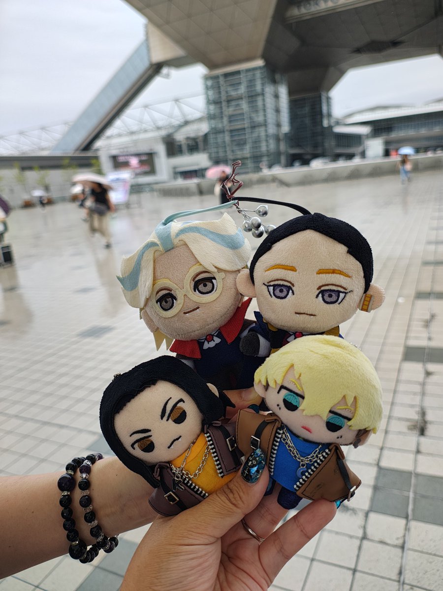 monakonabun's tweet photo. イベントって何度行っても新しい出会いがあって、帰りは本の重みで肩がもげそうになるけど大好き😂
極度のコミュ障で挙動不審だったのに、お迎えする時皆さんが優しくて本当に嬉しかったです🥹
早く全部読みたい🥰 https://t.co/eByeveSiVQ
