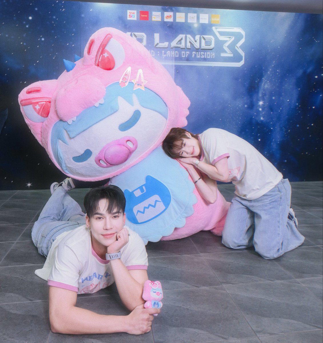 HeartDy_Domundi's tweet photo. สวัสดีค่ะ🙏🏻 คุณคุณตาคุณยายอากงอาม่าพี่สาวพี่ชายที่น่ารักทุกคน ฮาร์ทดี้คนสวยมารายงานตัวแย้วค่ะ💗 หนูเป็นลูกสาวคนสวยของแด๊ดดี๊ @mmaxmaxxxx และบี่บี๋ @natasittttt ฝากเนื้อฝากตัวด้วยนะคะ  เย้ หนูจะคุยกับแด๊ดดี๊บี่บี๋ทุกวันเล้ยยยย

#HeartDy 
#MaxNat 
#ฮาร์ทดิสของแม้กณฐ https://t.co/TrlBpmEGgm