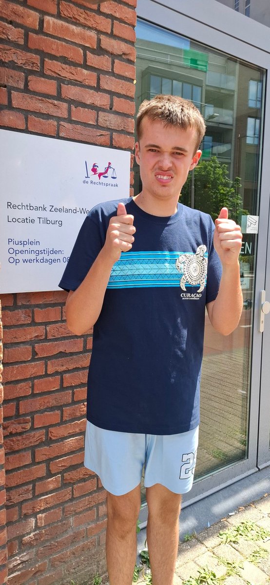BaJoDiToCo's tweet photo. Het liep toch niet helemaal vlekkeloos maar uiteindelijk is onze aanvraag toch goedgekeurd. Mijn vervroegd verjaardagcadeau is binnen!! Toch een beetje dubbel gevoel met een traan..
#Curatele #Bewindvoering
💛🖤
#GehandicaptKind
#ZieOns https://t.co/LlMx5nGe7A