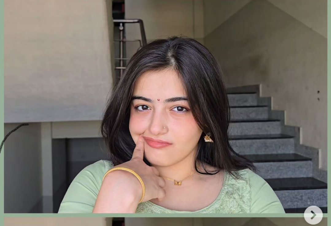SKumararchives's tweet photo. Meet Subrah Jha:

> Never makes vulgar or ultra-glam content
> Just shares her lifestyle in a playful manner
> Never supported Palestine, Pakistan or anti-India activities
> She recently bought a car with her own money
> Yet, incel and jealous accounts on this app are spreading hate against her

Absolutely pathetic 😡