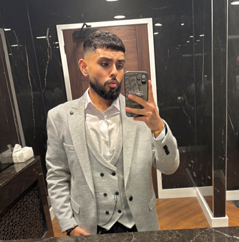 SafetyServicesD's tweet photo. Celebrating 5 years at Safety Services Direct.

Many of you know, and speak to Taran daily. He's an invaluable part of the team... from liaising with training providers, to keeping our website running.

We're grateful for everything you do! https://t.co/Bi81S9KExm