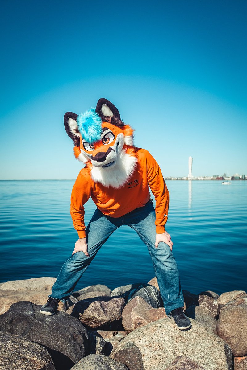 Nyuff_TheFox's tweet photo. I think you're special! 😊
Wish you an amazing week cuties! 💙🧡 https://t.co/VLuYizZase
