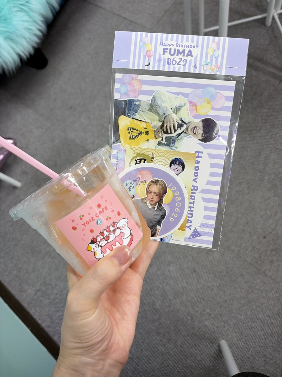 sakosaco_'s tweet photo. 昨日EMMAさんのフウマ君のセンイルカフェに行ってきたが、とてもフウマ君愛に満ち溢れていて、素敵空間でした🐦
まさかのおみくじがあり、フウマ君からのありがたいお言葉もいただけました😆

#風に乗り飛びゆく鳩のように https://t.co/c7y1hMnIrT