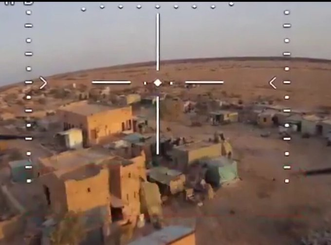 VoixPlateau's tweet photo. Anafif : des pertes humaines et matérielles au sein de #FAMa et d'Africa Corps après une frappe de drones azawadiens. https://t.co/TmqkcrNf6L