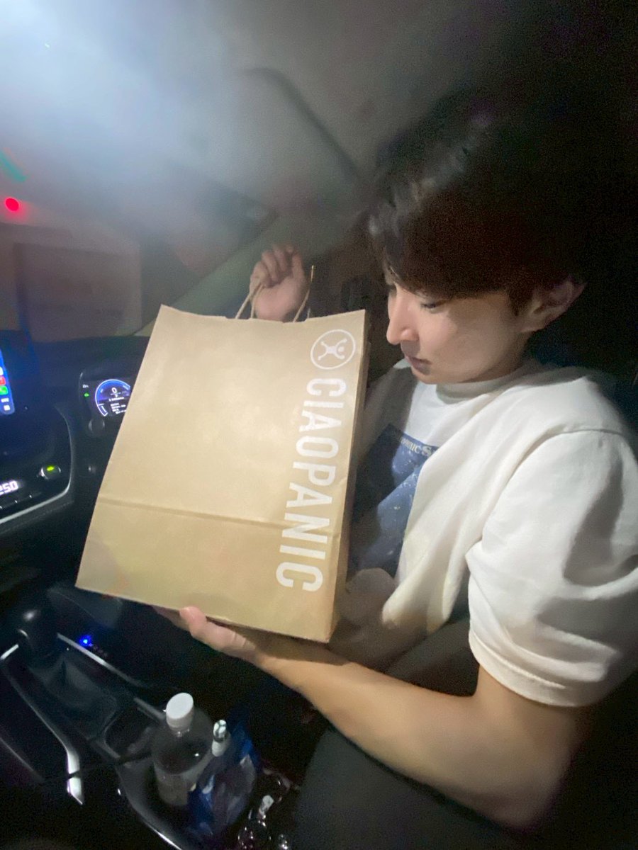 Ruimaru03's tweet photo. 彼女の誕生日前日と当日いいおもてなしができて良かった😌
これからは沢山スタジアム連れ回すからね https://t.co/X2TqiWdcSo