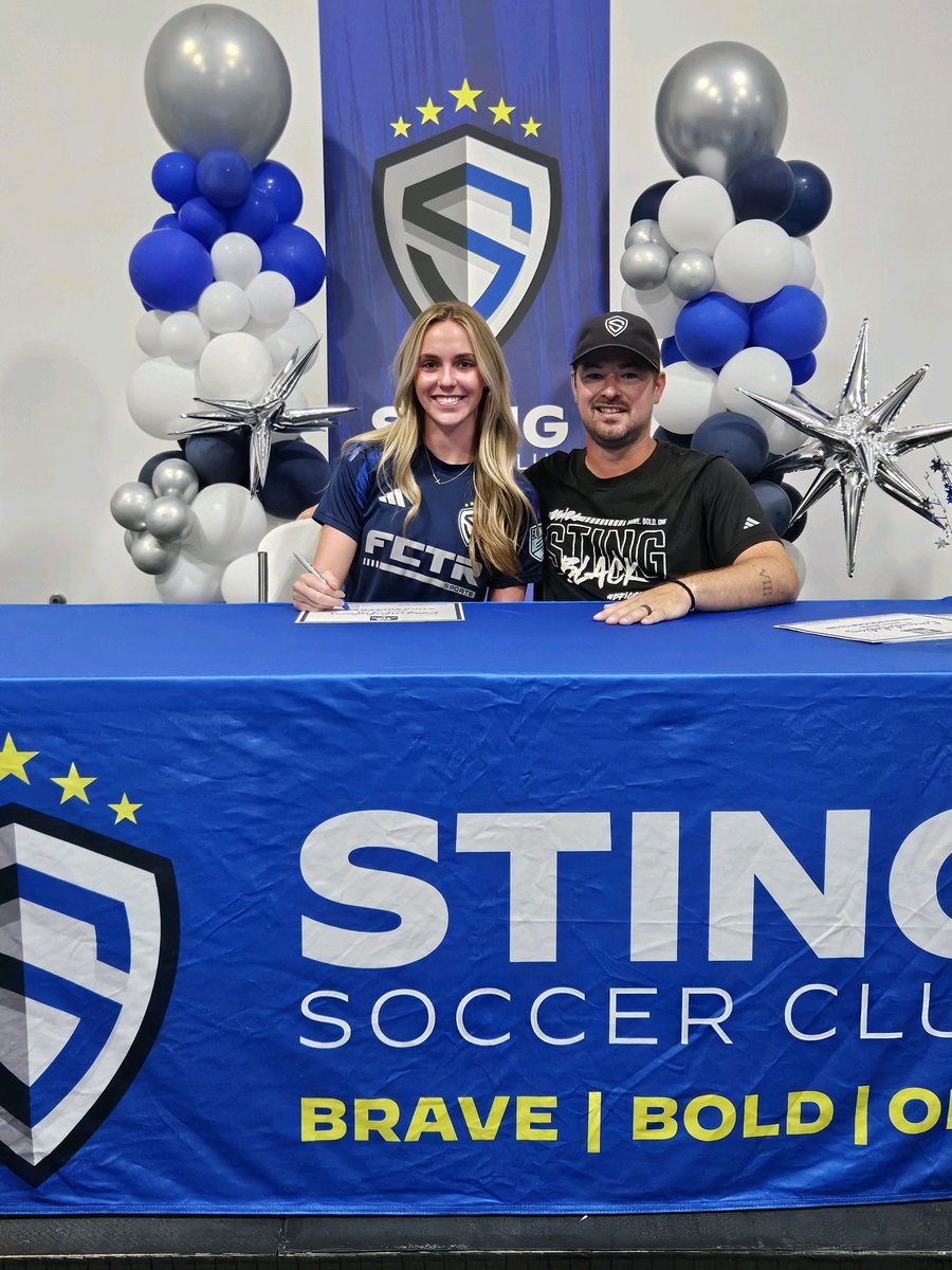 lylab2027's tweet photo. Last club signing day. This sport has been a part of my life since I was 3 and club soccer has been a part of my life since I was 7. So much learning and growth has taken place in this sport. So many friendships and memories have been made. This sport has helped make me who I am and I am so thankful for it. Excited for this last year of club soccer with @CoachOrford and @StingBlkECNL09 
@ImYouthSoccer @ECNLgirls