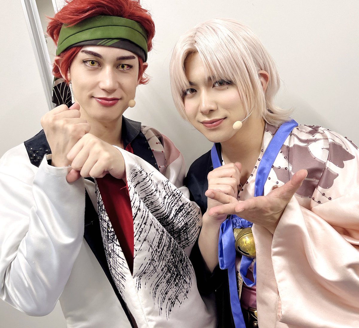kent5msly's tweet photo. 今日の最後に。
大好きな天上天下の３人に
秘密で撮った写真。

斑尾巽にしてくれて、ありがとう。

#舞台アイチュウ https://t.co/5nhB5EbH3v