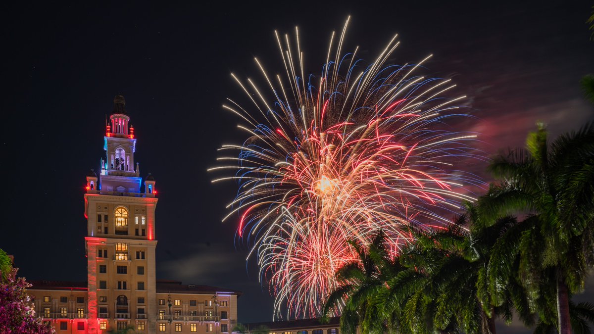 CityCoralGables's tweet photo. 🇺🇸 Celebrate the Fourth in Coral Gables!

Join us this Saturday at the Biltmore Hotel for live music, a patriotic drone show honoring America's 250th anniversary and a spectacular fireworks display.

Details: https://t.co/Tbfgial4lW https://t.co/gqbizP7prX