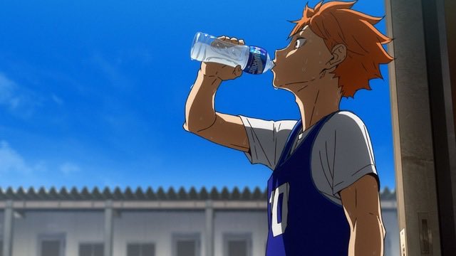 alcohol_enn's tweet photo. 動画にするのちょい先になるので取り急ぎ伝えたいこと‼️

⬇️⬇️⬇️⬇️

#ハイキューオンザコート 
・グッズを持っていくというよりもはや手ぶらの身軽でいいかなと😳
(パネル展示もあるので痛バや撮りたいグッズがあればもちろん持っていくべし！)
でもグッズ厨の私でも身軽で行って体験に全振りした方がいいかなと思いました！

・持っていくべきもの▶︎バレーボール
ノヤっさん、夜久衛輔にレシーブしてもらう特大ファンサ写真撮れます📸

・音声ガイドを購入の場合はスマホとイヤホンをスムーズに出し入れできるようなポシェットかポケットある服がオススメ

・音声ガイドは有料(¥900)ですが、お値段以上すぎるので必ず付けてください。
付けないで入ったら絶対後悔します。
自認にわかオタクでも購入してください。
後悔はさせません。

・じっくり回る派で空いてれば1時間半〜2時間あれば十分回れるかなと！(※物販見る時間は除く)(私は1時間半程でした！空いてた！)
※ガチ体験コーナーは待機があるので混んでたら所要時間変わってくるかも🙇‍♀️

・動きやすい格好＆靴で行くべし。

・駅から会場までめっちゃ熱い。
日傘やハンディファン、水分必須☀️
アクエリアスをぜひ😘

・音声ガイド全3種聞くべきなので
最低3回は行くべし。
めっちゃ喋ってくれます。

⬇️チケットはこちらから⬇️
https://t.co/eccki6wMck