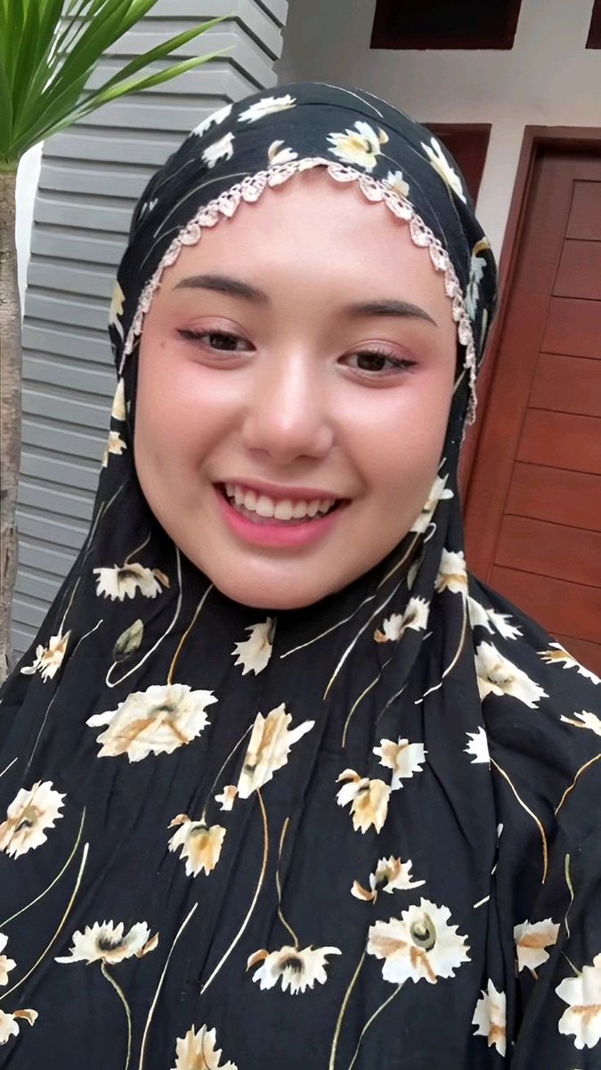 updateviral990's tweet photo. uhhh cakep bgt sih alysaaa #bahanbacol #bacol https://t.co/twFoegOlOc