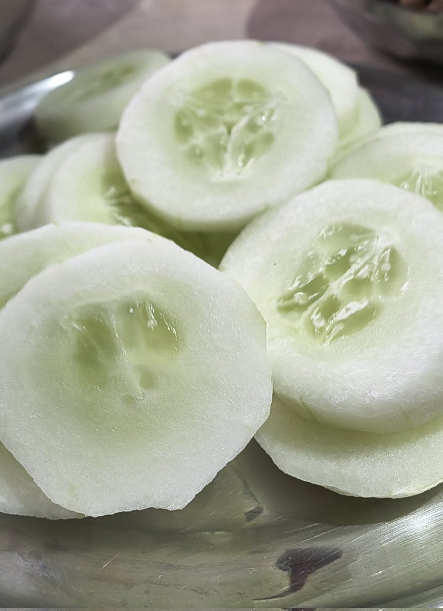 rexsaan542841's tweet photo. Say hello to cucumber.🥒🥒🥒 https://t.co/ZIMHbVna0f