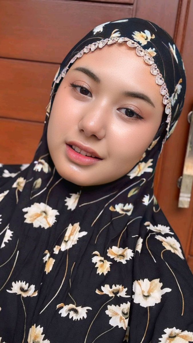 updateviral990's tweet photo. uhhh cakep bgt sih alysaaa #bahanbacol #bacol https://t.co/twFoegOlOc