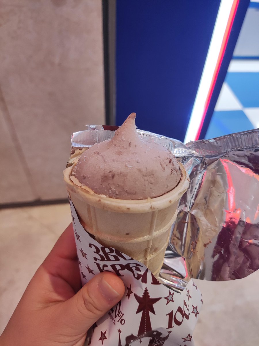 BSPortugal's tweet photo. Just found 2 half-eaten ice cream cones in the fridge and a sticky note that says "I saved you the good bites" ， https://t.co/mdnc60syJG
