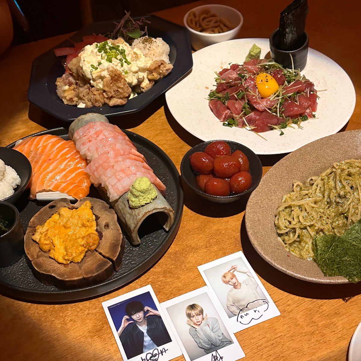 yooninheart's tweet photo. 🍣🥢 https://t.co/RI611qS6PJ