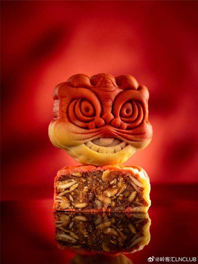 zeb_life's tweet photo. Celebrate the Mid-Autumn Festival with our exclusive mooncake set—fluffy lotus seed paste, creamy custard fillings, and warm festive vibes! https://t.co/aj7YFVQ4gw