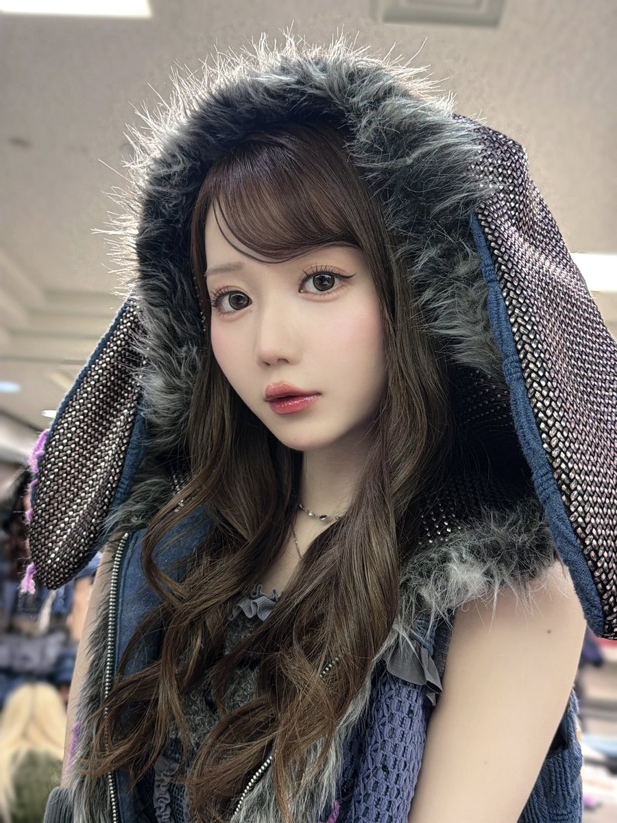 sszz1119's tweet photo. みんな何してる〜？♡
うさぎちゃんと遊ぼっか...？♡

#なりきり #イメプ https://t.co/edW6xGX4Up