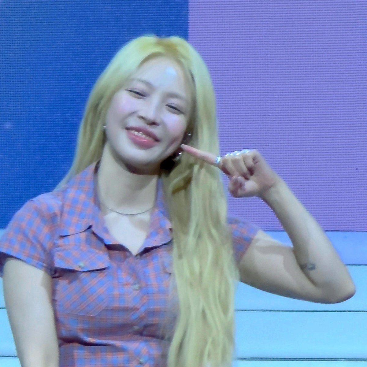 jumpeng's tweet photo. 260628 #보아

보조개 자바머거 아앙💛 https://t.co/ZI3BlsKTZ1