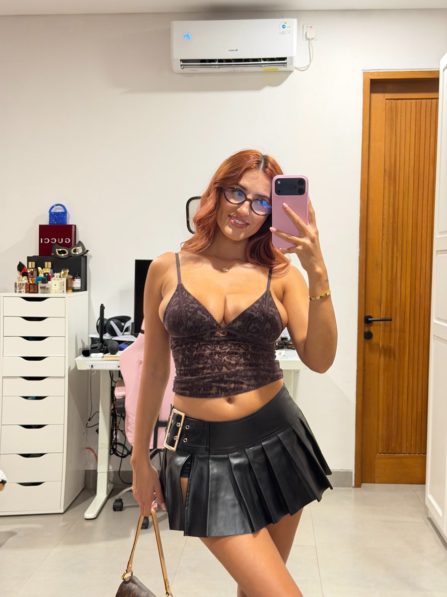 Mila Ari tweet media