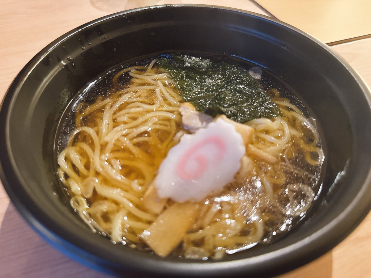 ice6x's tweet photo. いい所だった、深夜にラーメンが出てきてビックリしたな https://t.co/47Frp1JQit