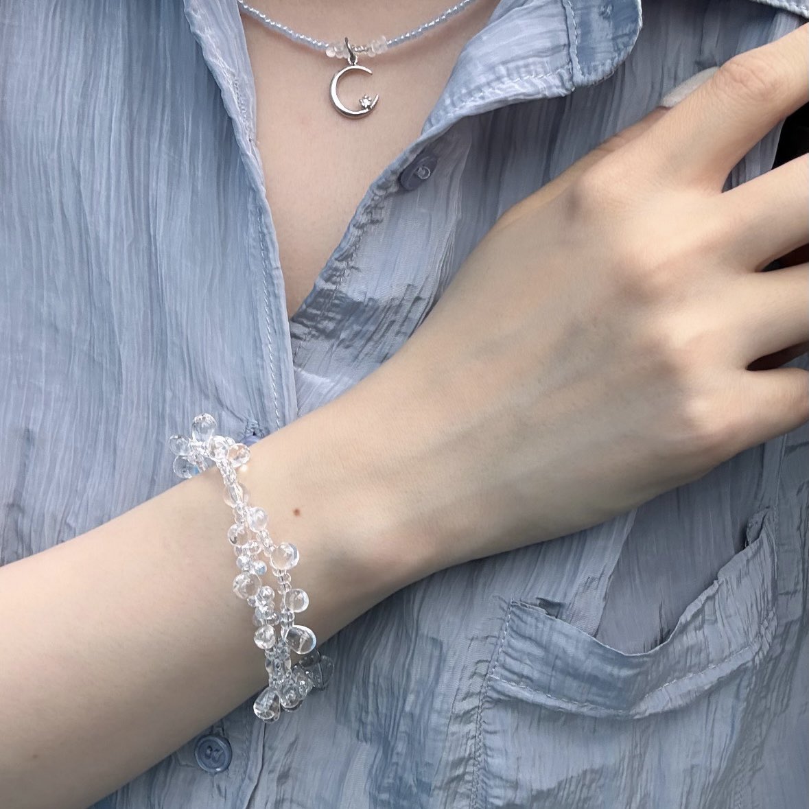 no19start's tweet photo. ⋆⸜ ⸜ online shop NEW ARRIVAL ⸝‍ ⸝‍⋆ 

🪷“雨上がり雫“を集めたブレスレット

アジャスター先の小さなハートの水晶が
揺れるたび愛らしくてお気に入り♡

🪷“夜明けの三日月"ネックレス

夜が明け、少しずつ薄明るくなってきた神秘的な空をイメージしたビーズネックレス

#no19 #no19accessory https://t.co/onC0dlzg0Q