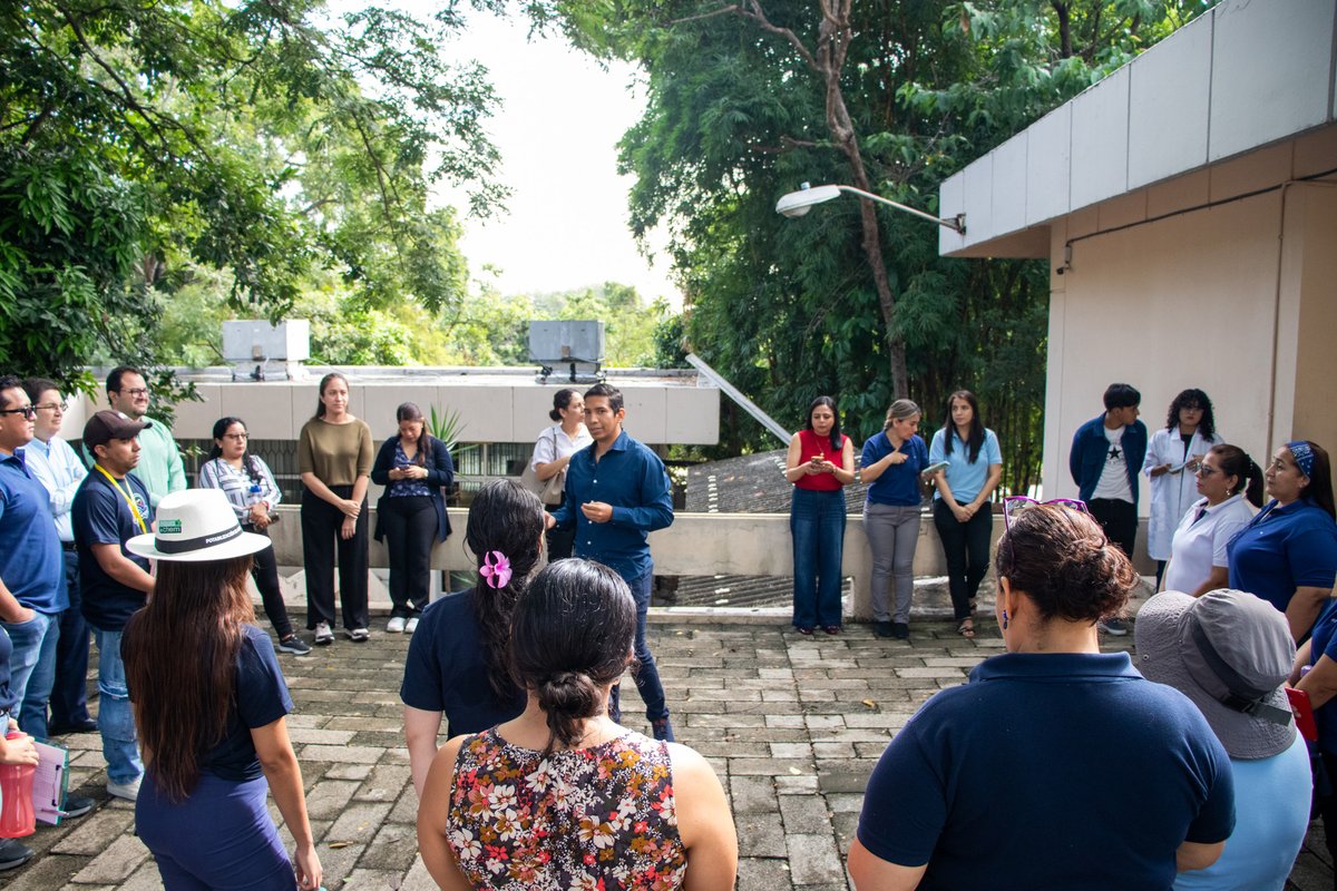OtriESPOL's tweet photo. 🚀 #LabConnect sigue conectando capacidades en la @espol.
En esta jornada se realizó un recorrido por la @FCSHEspol📚 para conocer los laboratorios de Cerámica y Lítica, Antropología Física, Arqueobotánica y el Taller de Producción Gastronómica.
#SILAB https://t.co/8AuEM8i6hs