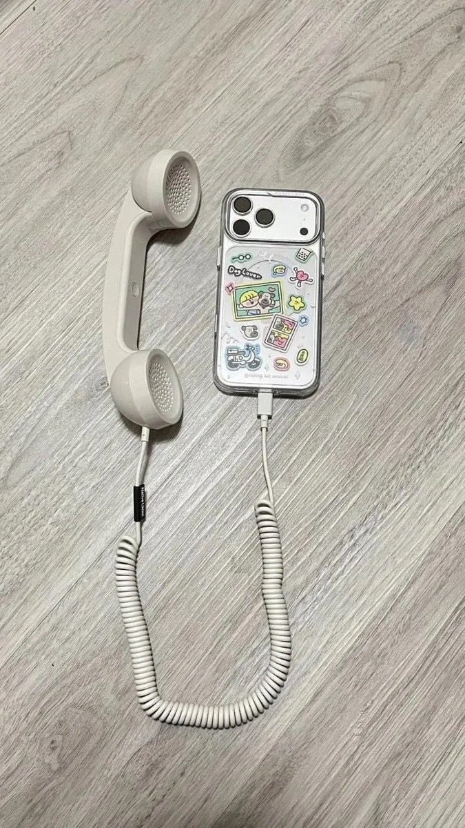 daksastd's tweet photo. Barang unik yg vintage bangett cocok buat yg lagi LDR an, nihh guys gw kasih linknyaa https://t.co/qqRXsP4tn6 https://t.co/pEOFUSiCgi
