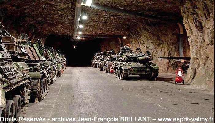 Tom_Antonov's tweet photo. The French Army still maintains a stockpile of AMX-30 chassis, particularly the latest AMX-30B2H variants fitted with Brenus explosive reactive armor (ERA), stored in the underground galleries of the Saint-Astier base. https://t.co/4rpbjjS4Qs