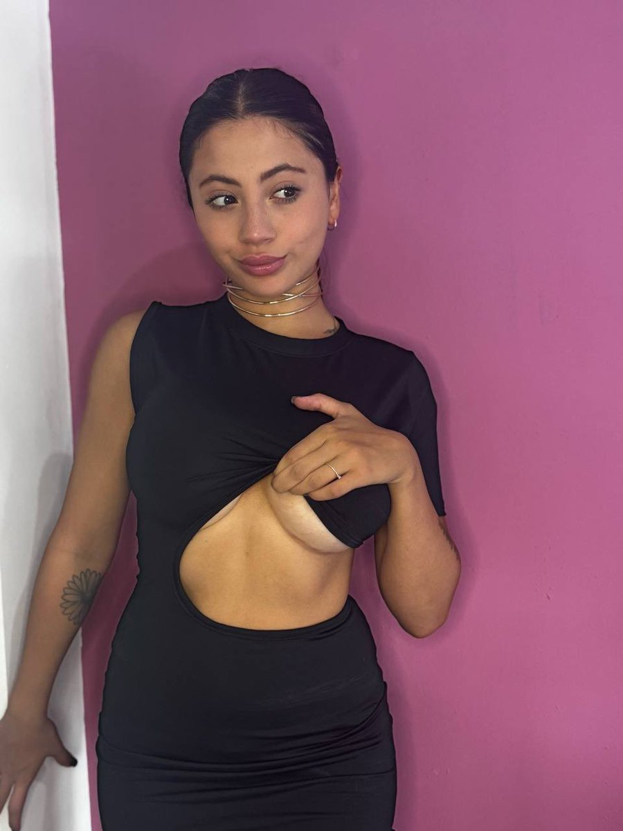 JayEmaher's tweet photo. If you want to jerk off, check the comments https://t.co/bDKlnkslqg